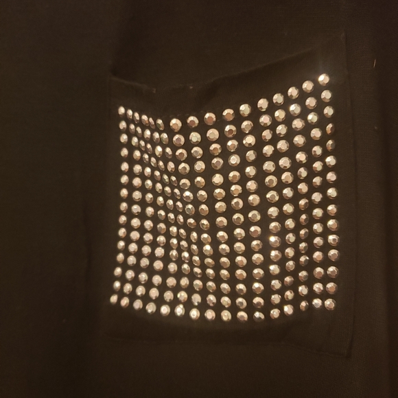 Ocasion Studded Tee - Picture 3 of 3